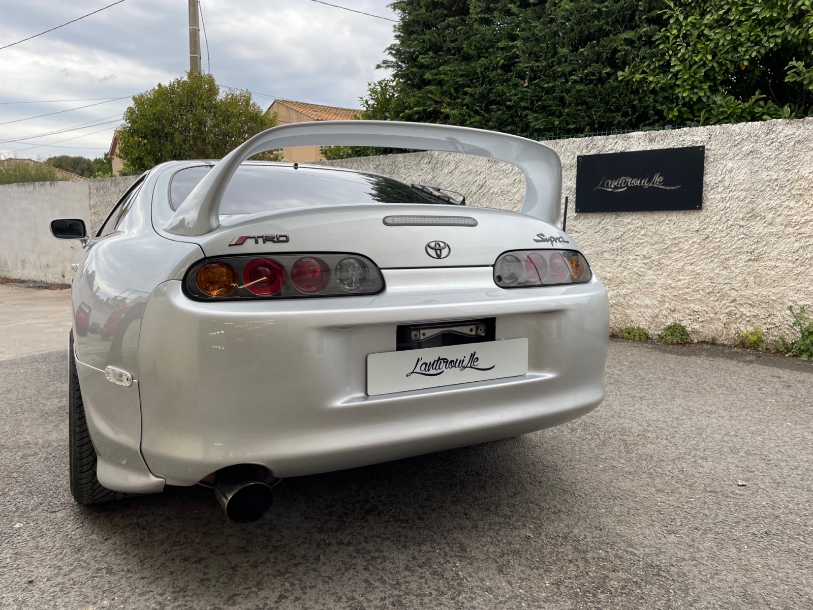 Réparation et peinture pare-choc carrosserie voiture à la Ciotat