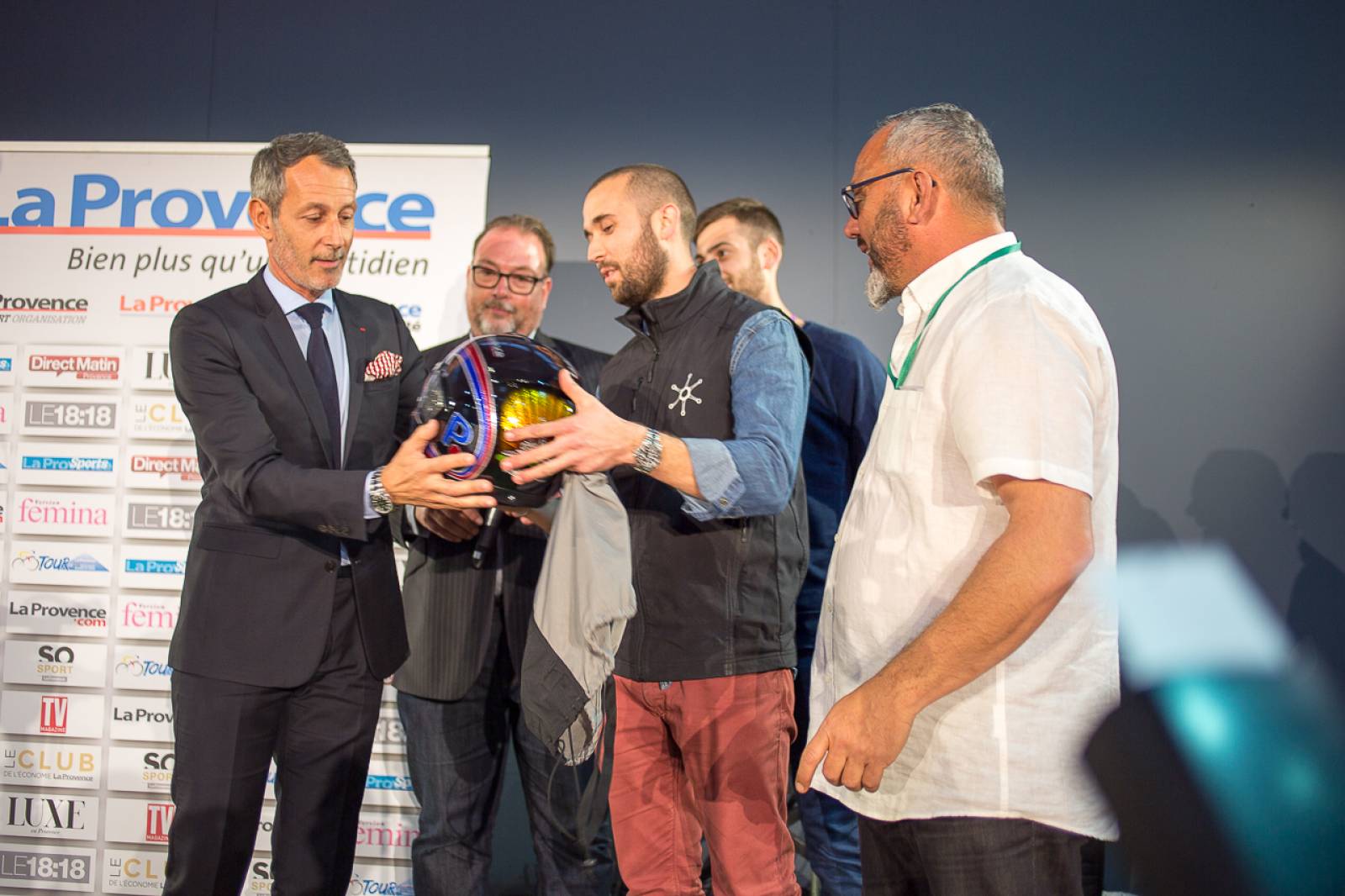 Remise du casque 8 ème édition salon de la moto Marseille