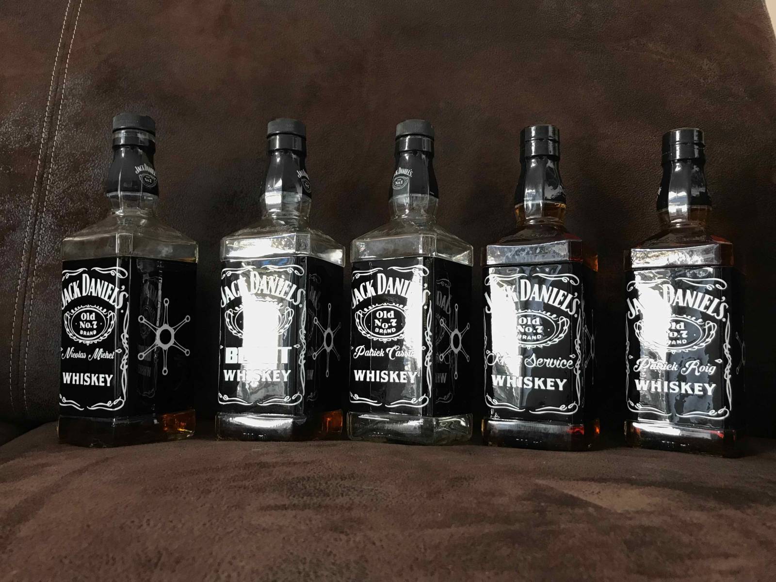 Peinture personnalisée bouteille Jack près de Marseille