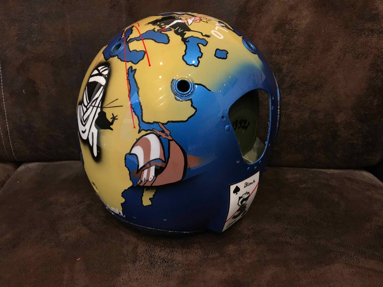 Peinture aerographe casque