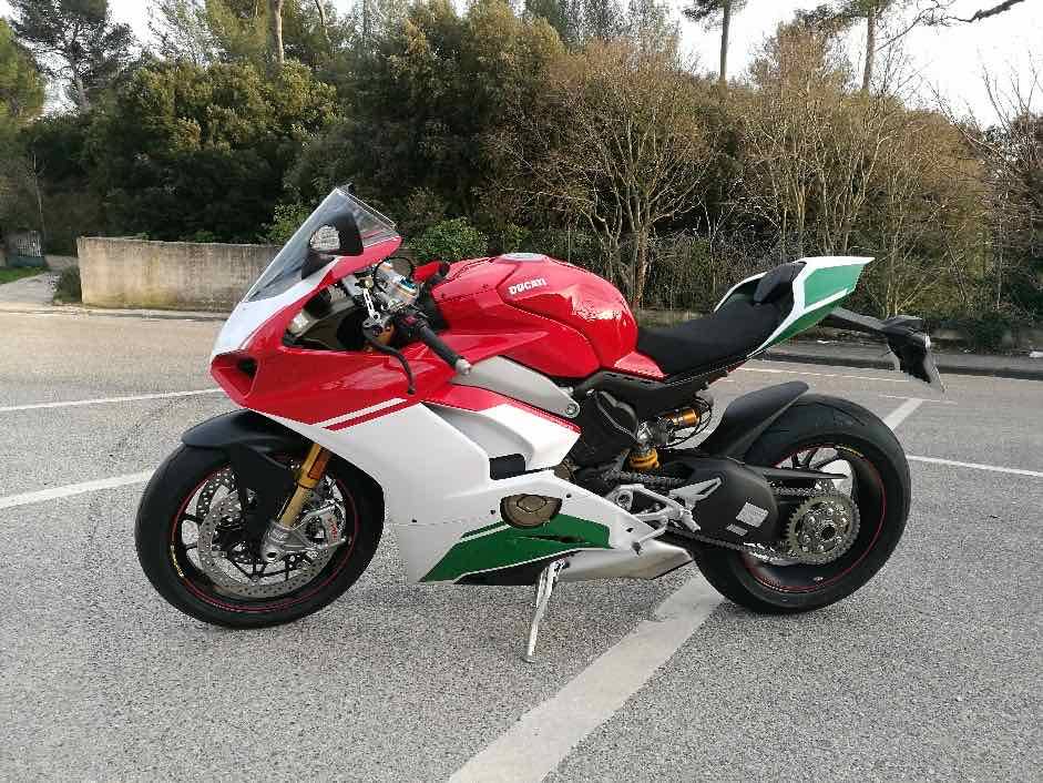 Ducati Panigale RSV4 custom Marseille