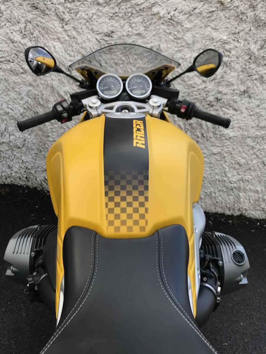 Custom paint La Ciotat