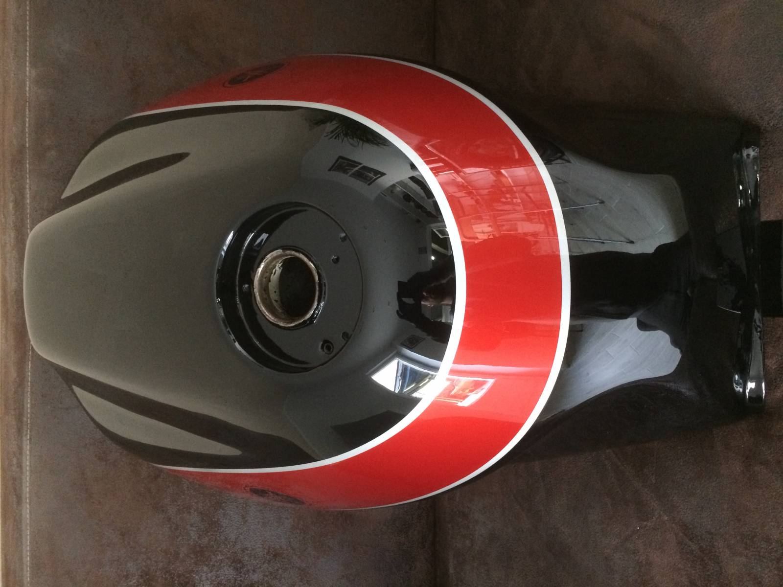 Peinture personnalisée réservoir