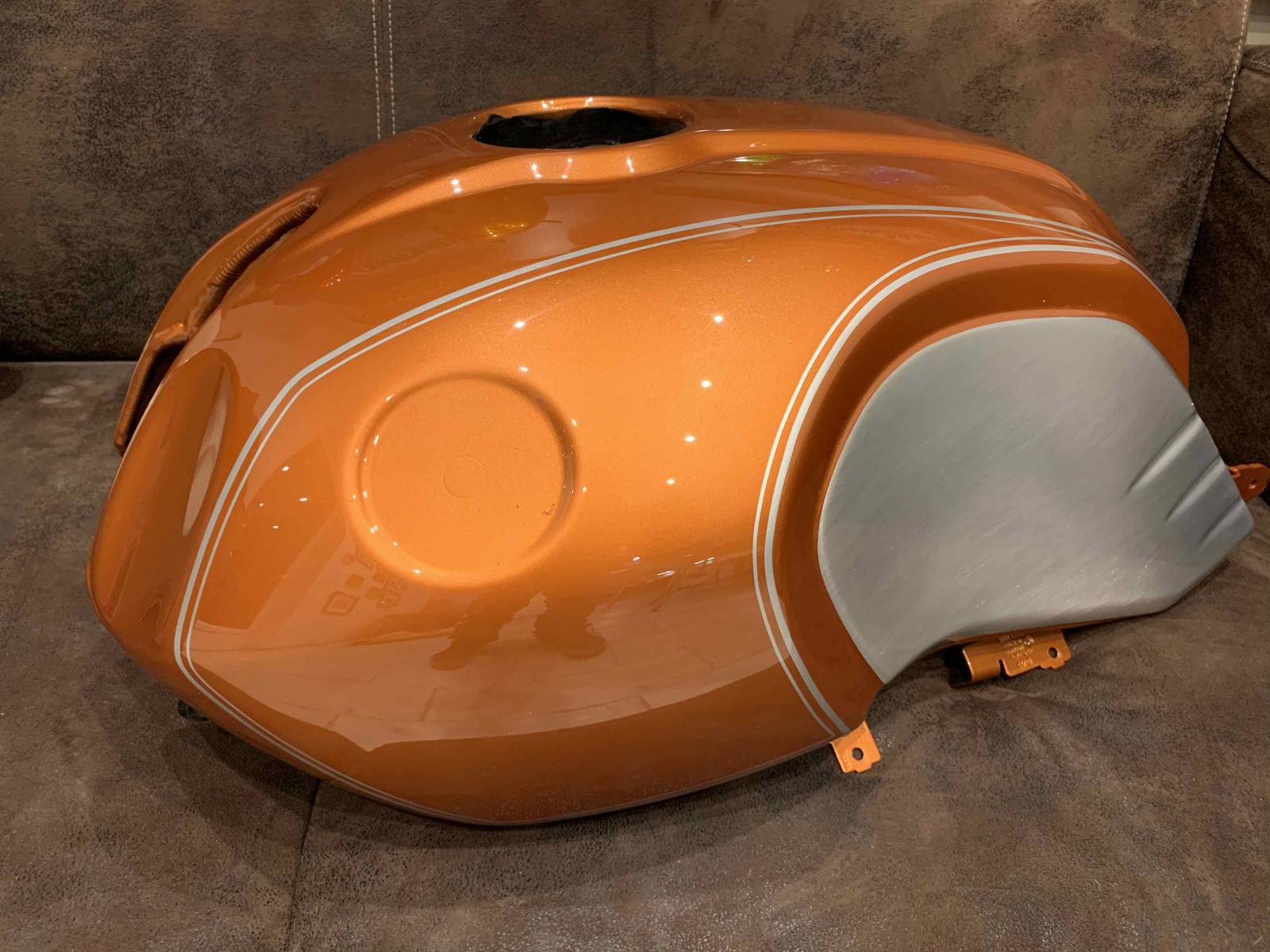 reservoir bmw r nineT orange daytona