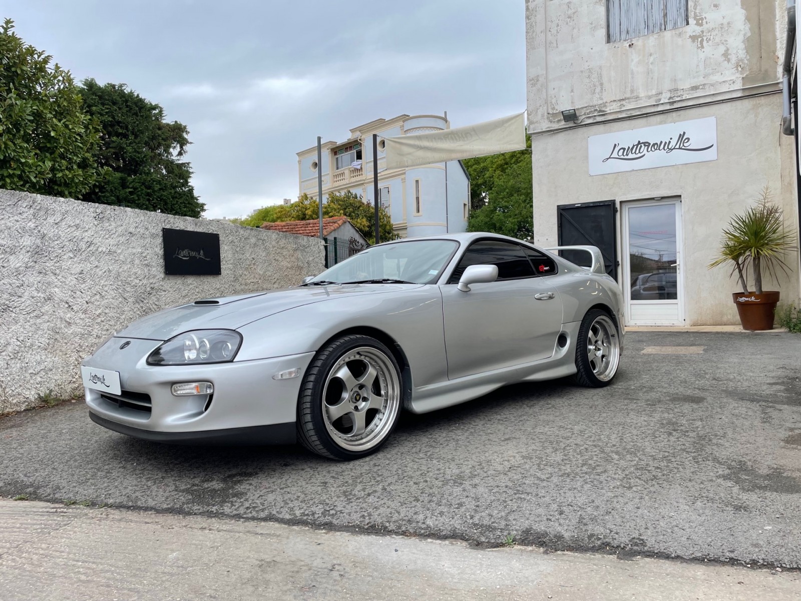 Peinture élément de carrosserie Toyota Supra 2JZ bouches du rhone