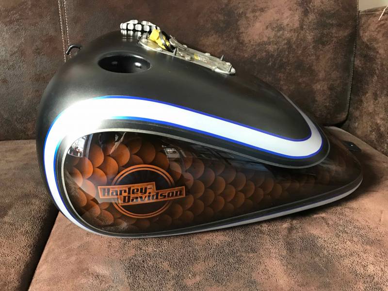 Peinture personnalisée finale réservoir HD