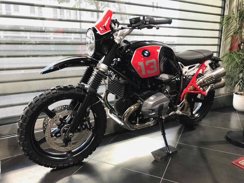 BMW Moto Store Docks personnalisée