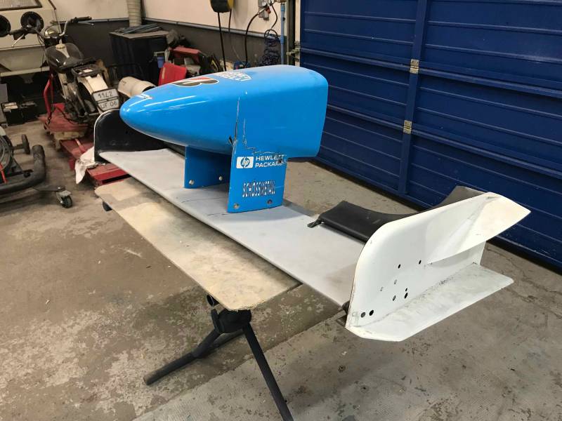 Aileron avant peinture