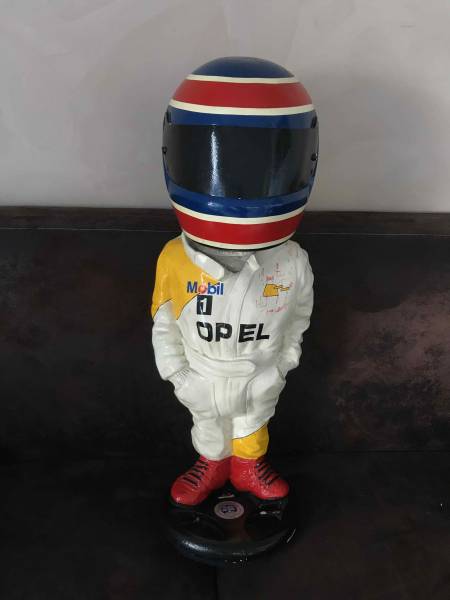 Personnalisation statue de platre sur La Ciotat près de Marseille