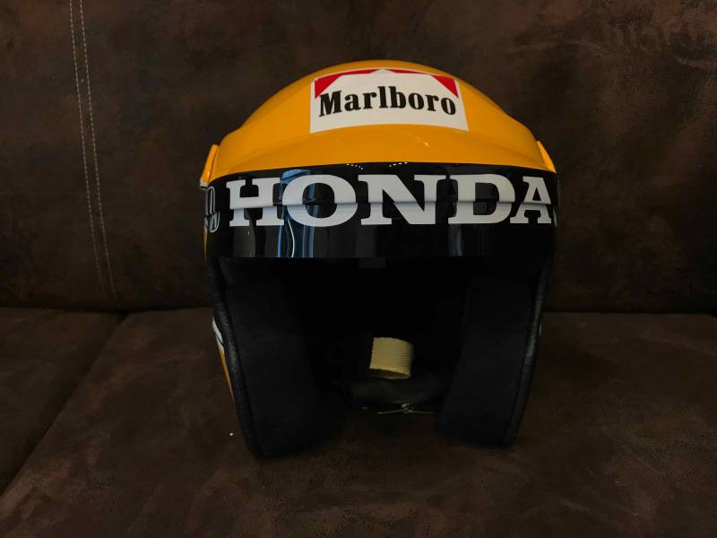 Peinture casque custom Ayrton Senna