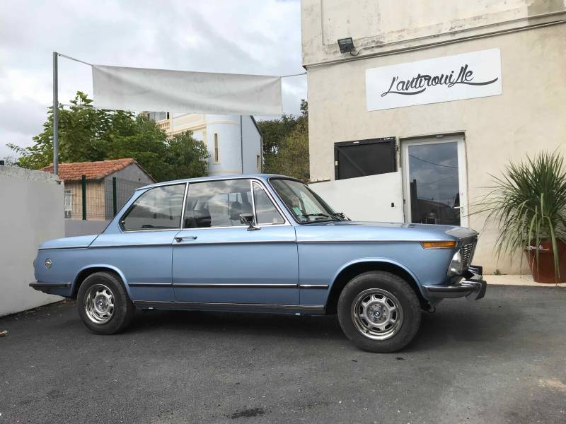 Peinture voiture ancienne à La Ciotat