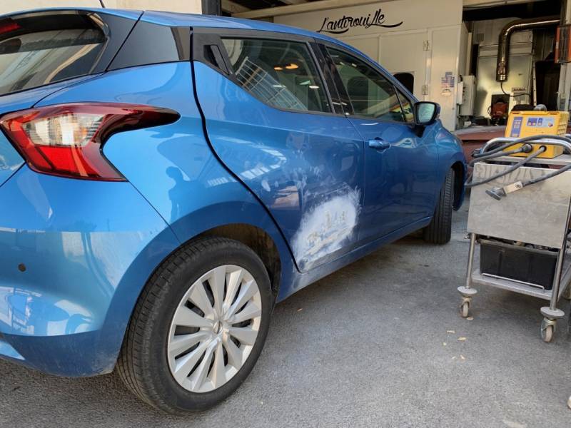 Réparation porte carrosserie La Ciotat